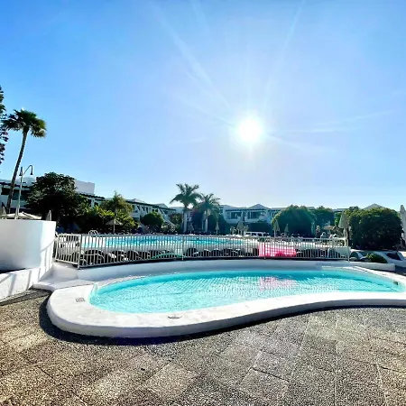 Family Apartment,wifi,pool,near The Beach Puerto Del Carmen شقة